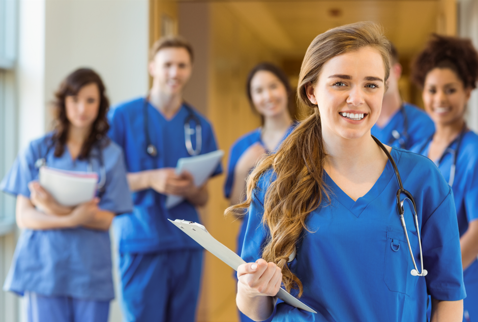 Técnico de enfermagem pode acompanhar paciente em ambulância?