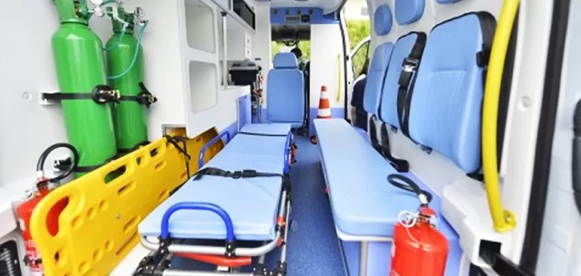 Serviço de remoção de pacientes em ambulância